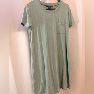 Women’s Free Fly Apparel Green T-Shirt Dress Medium
